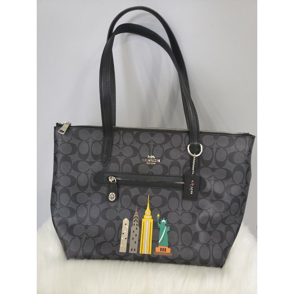 COACH Taylor Tote‎ Handbag New York Skyline Limited Edition Macys M1777-31204